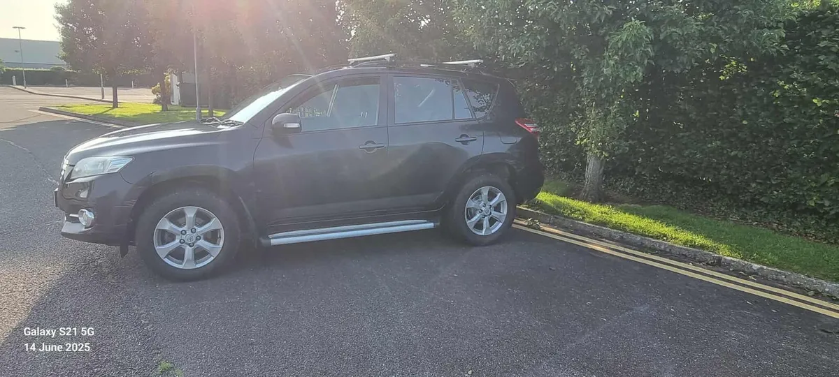 Toyota rav 4 - Image 3