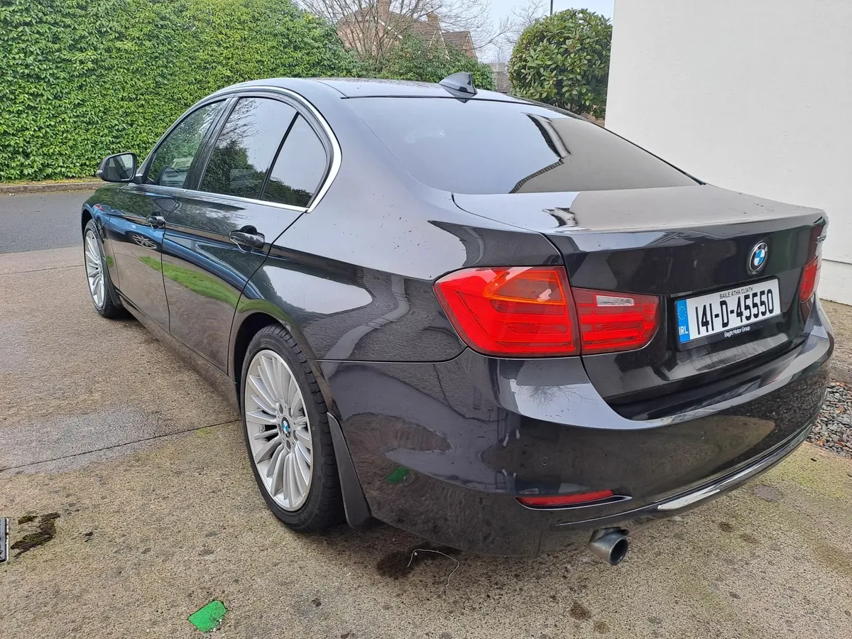 BMW 3-Series Luxury Edition - High Spec - Image 4