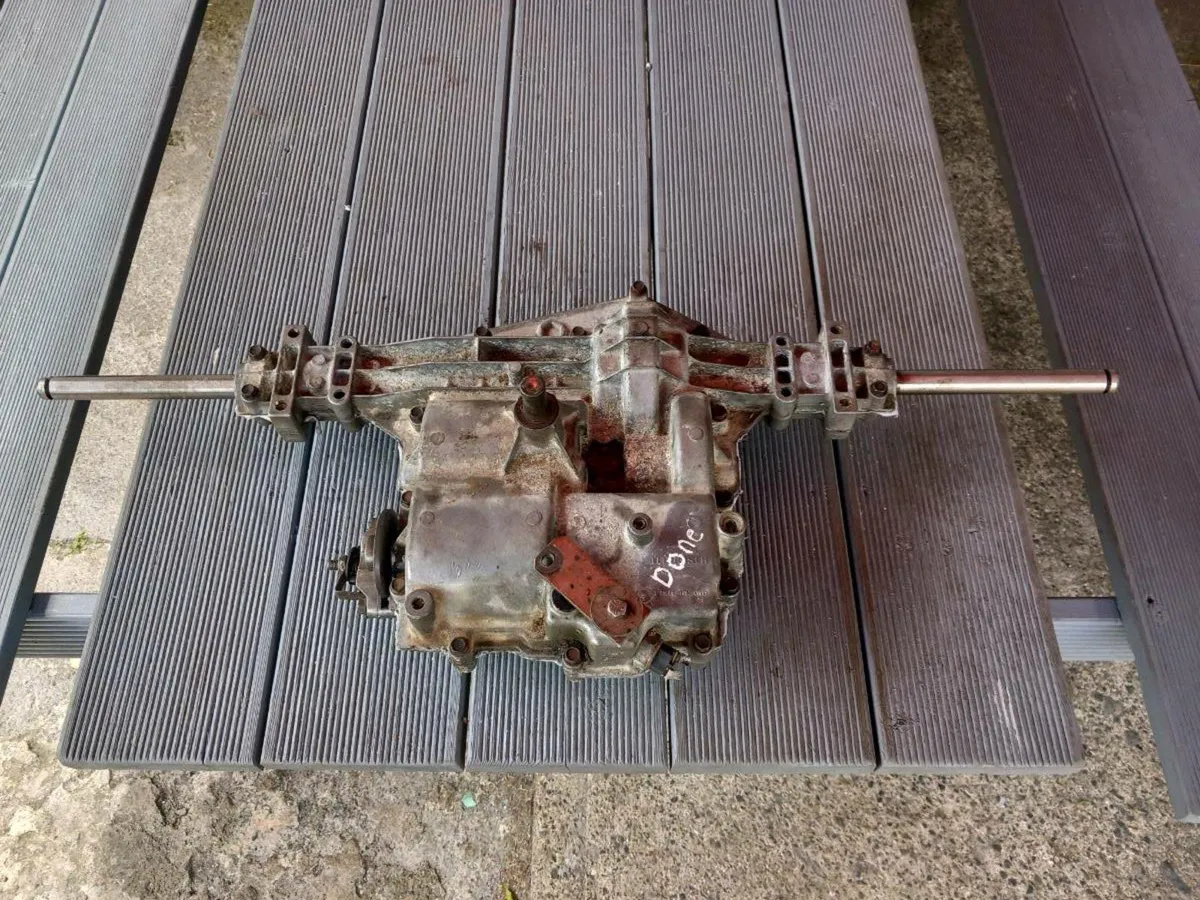 Castlegarden/peerless manual gearbox for sale - Image 1