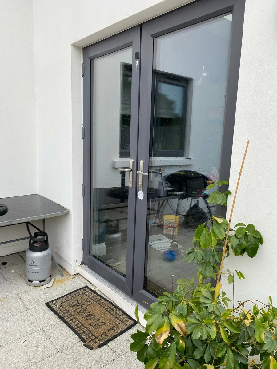 Triple Glazed Door + 2 Triple Glazed Windows - Image 2