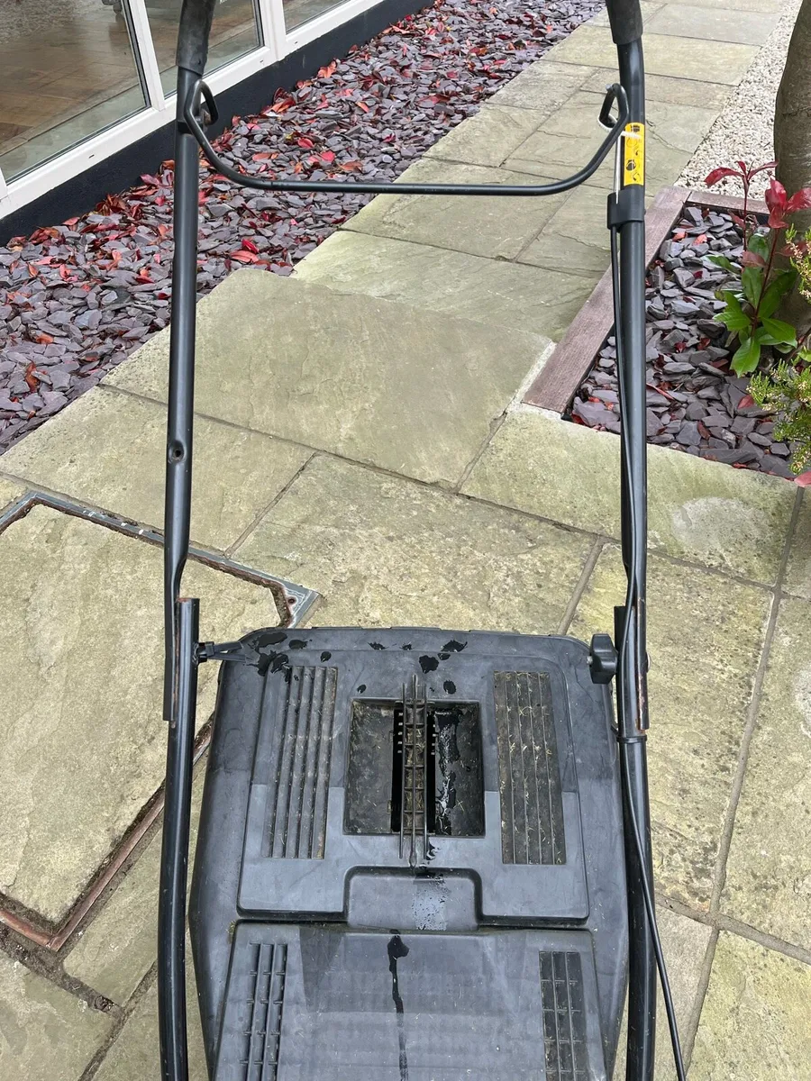 Lawn Mower - Sovereign - 20 year old - Image 3