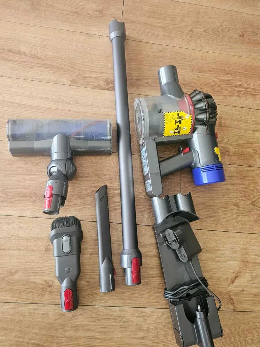 Dyson V8 absolute, Excellent condition - Image 4