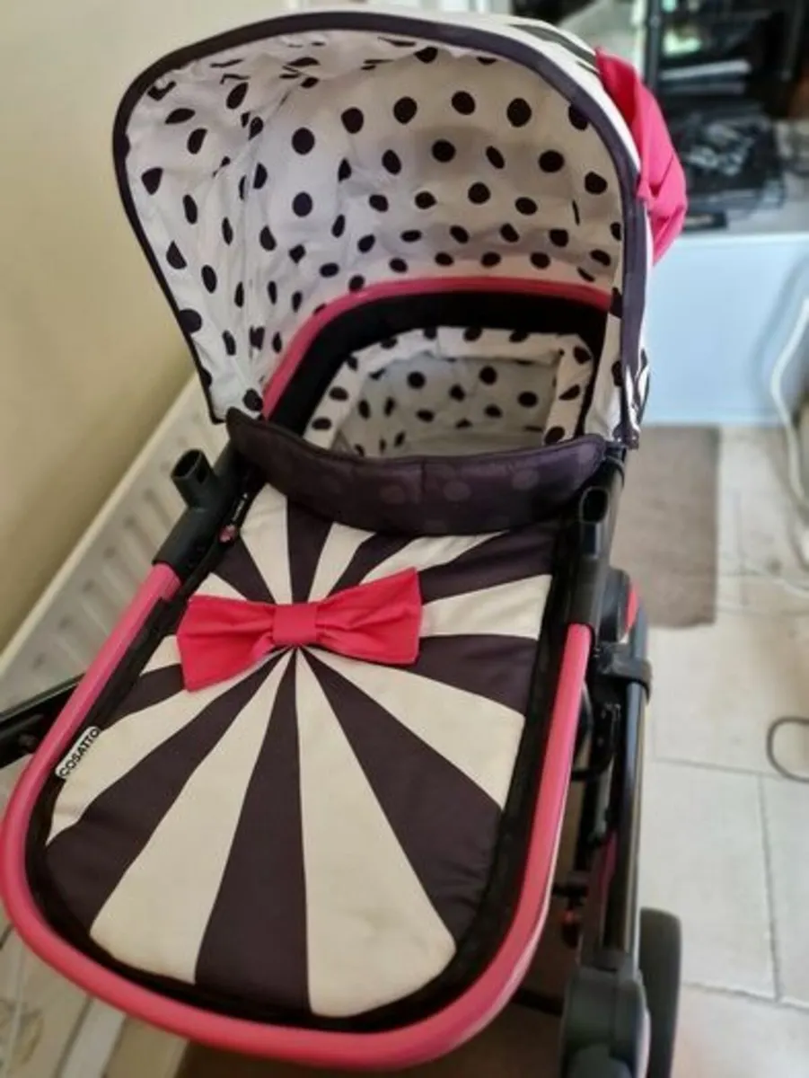 Cosatto Giggle 2 Pram Buggy Set with Accessories - Image 1