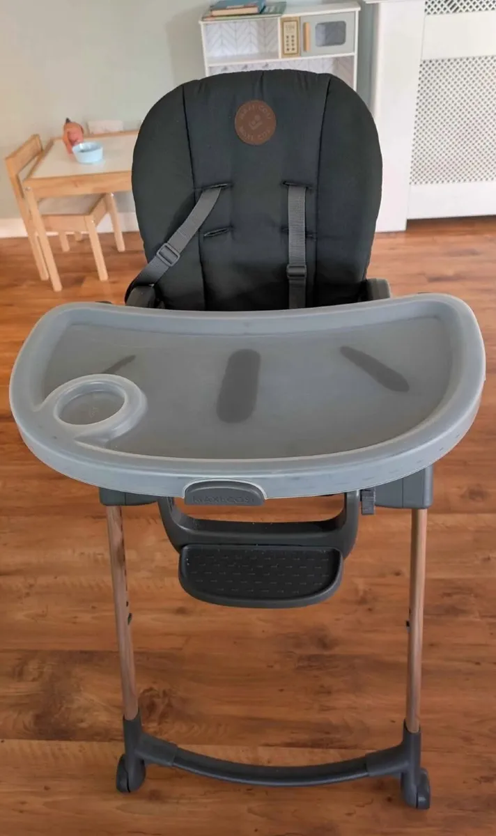 Feeding chair  Maxi Cosi - Image 1