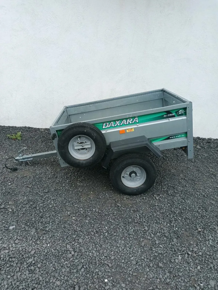 Small Trailer - Image 3