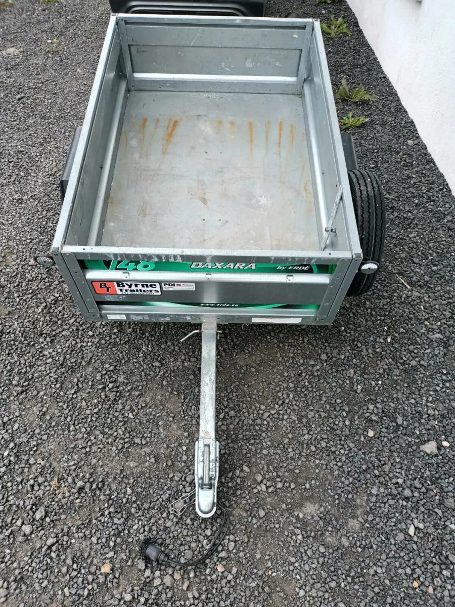 Small Trailer - Image 4