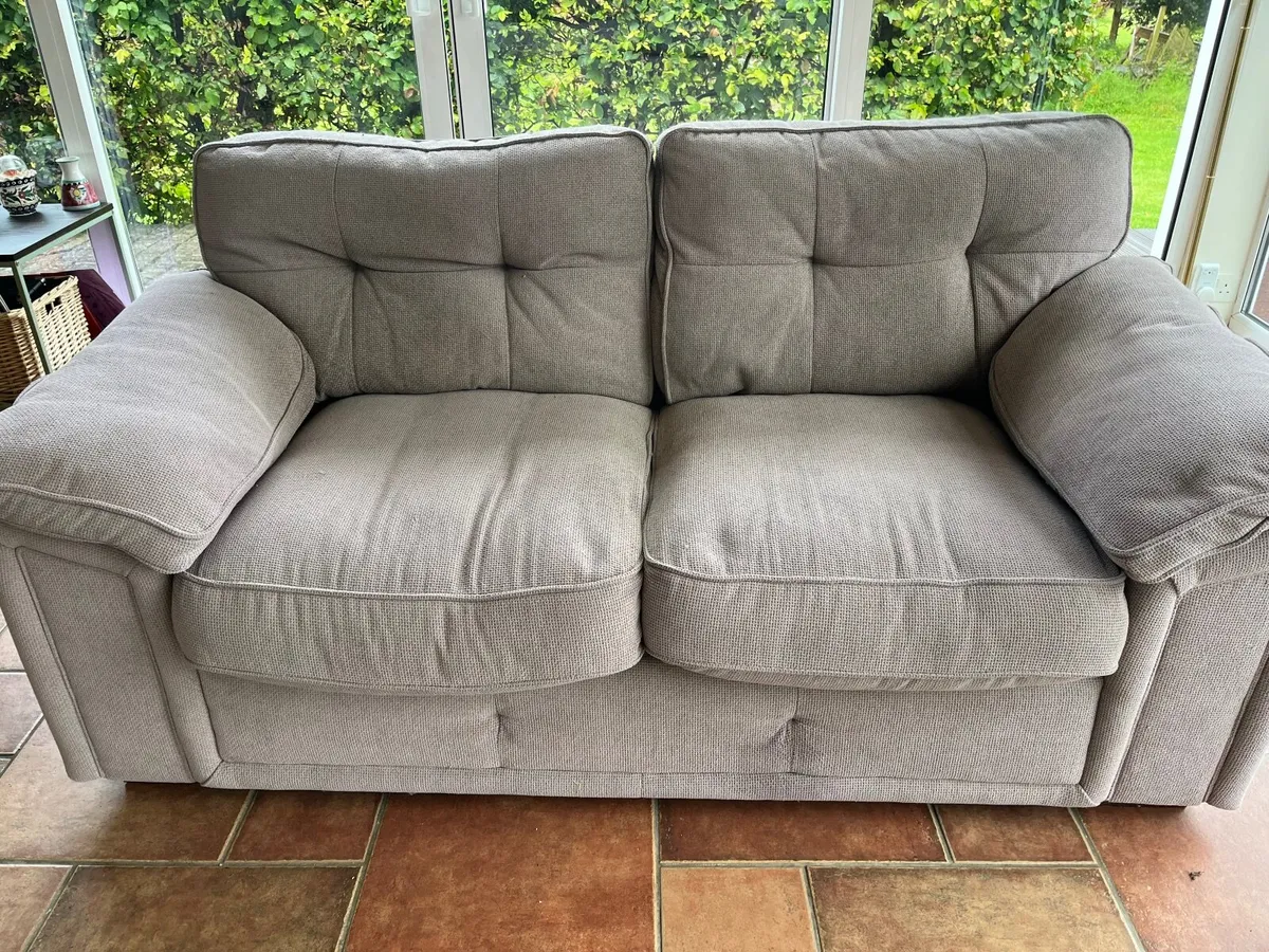3 Sofas - Image 3