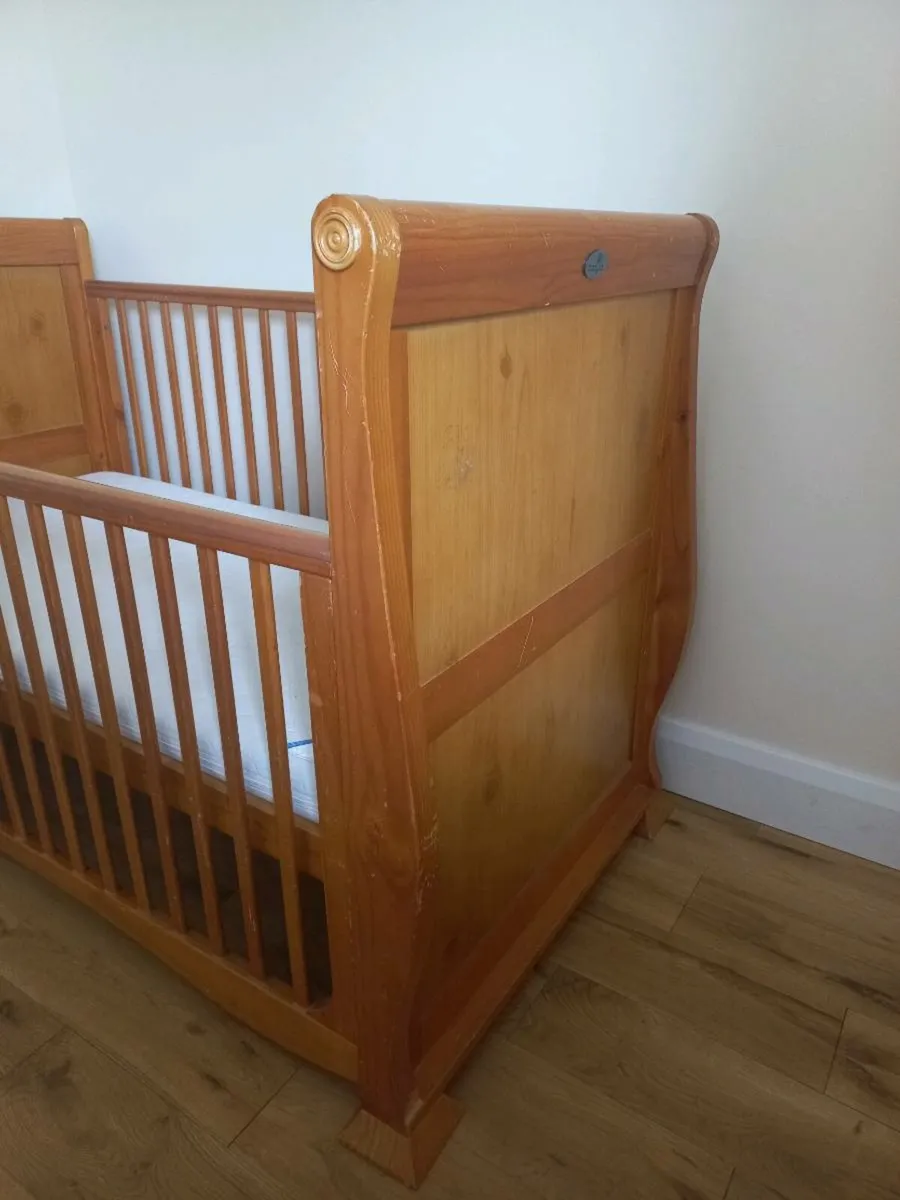 Cot bed - Image 2