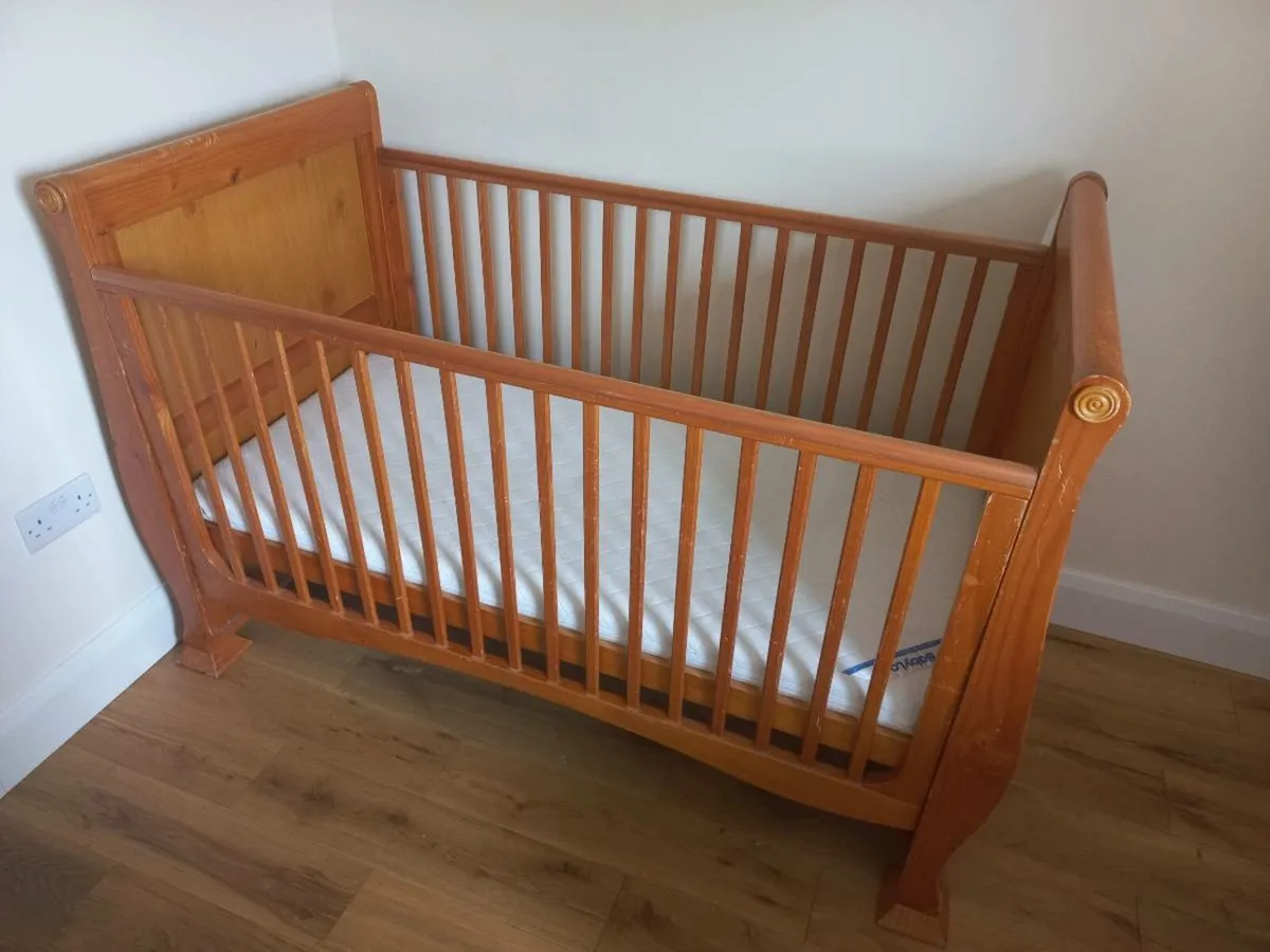 Cot bed - Image 3