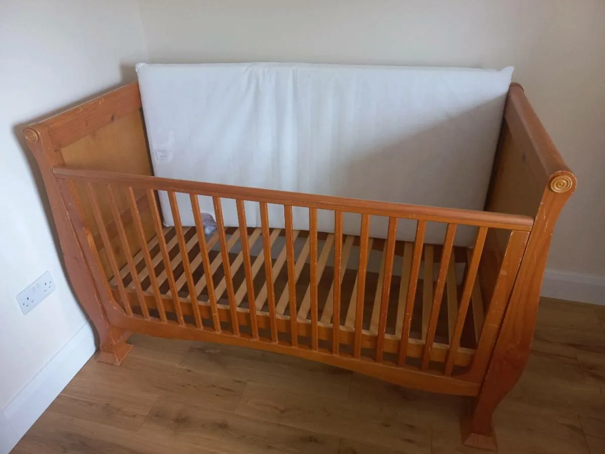 Cot bed - Image 4