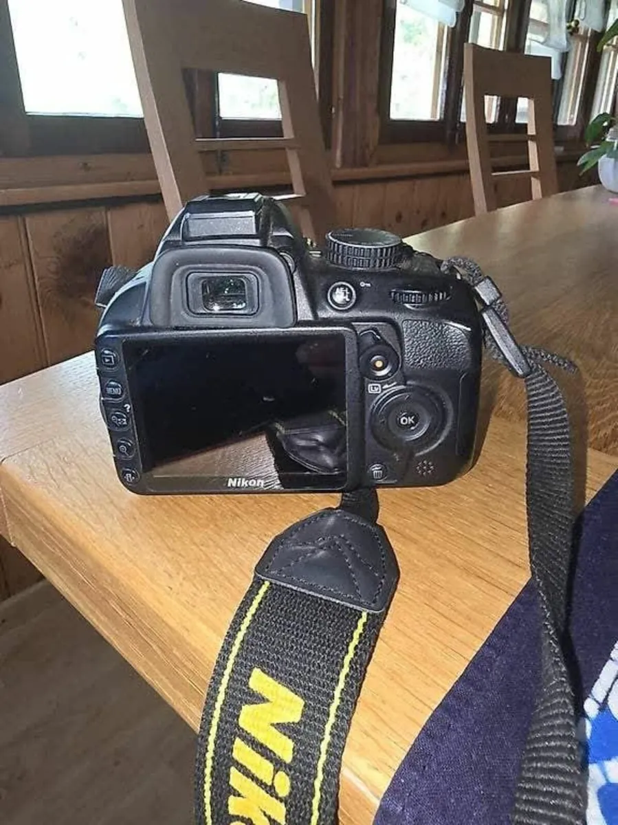 Nikon D3100 Objectif 18 55mm - Image 2