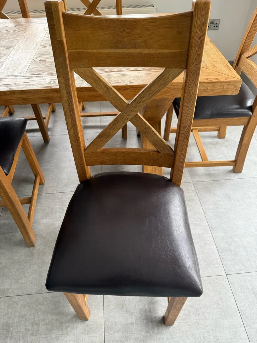 Solid Oak Table & 6 Chairs - Image 4