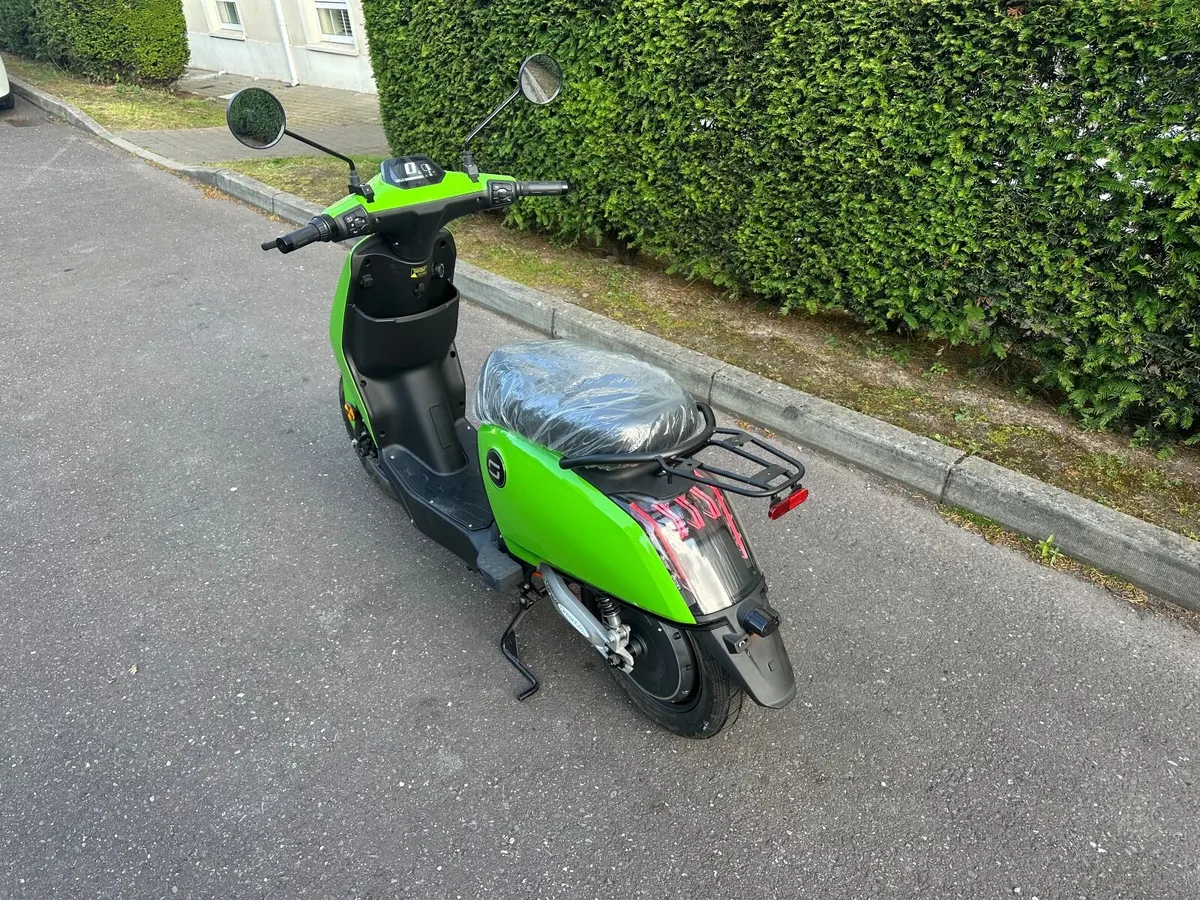 NEW Super Soco CUX - Electric Moped - 0miles - Image 4
