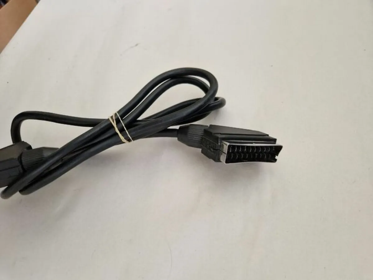 Phillips VHS Video Player Recorder with Cables - Image 4