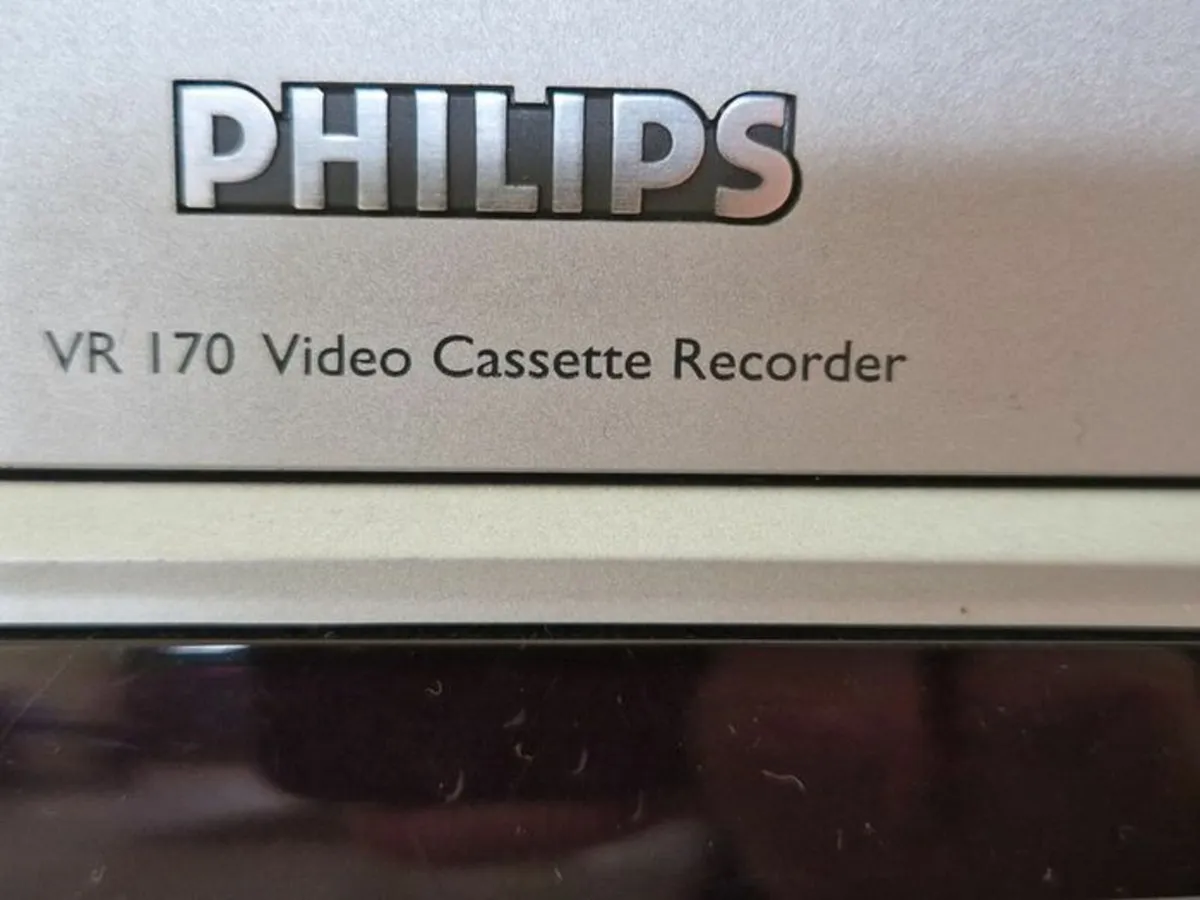 Phillips VHS Video Player Recorder with Cables - Image 3
