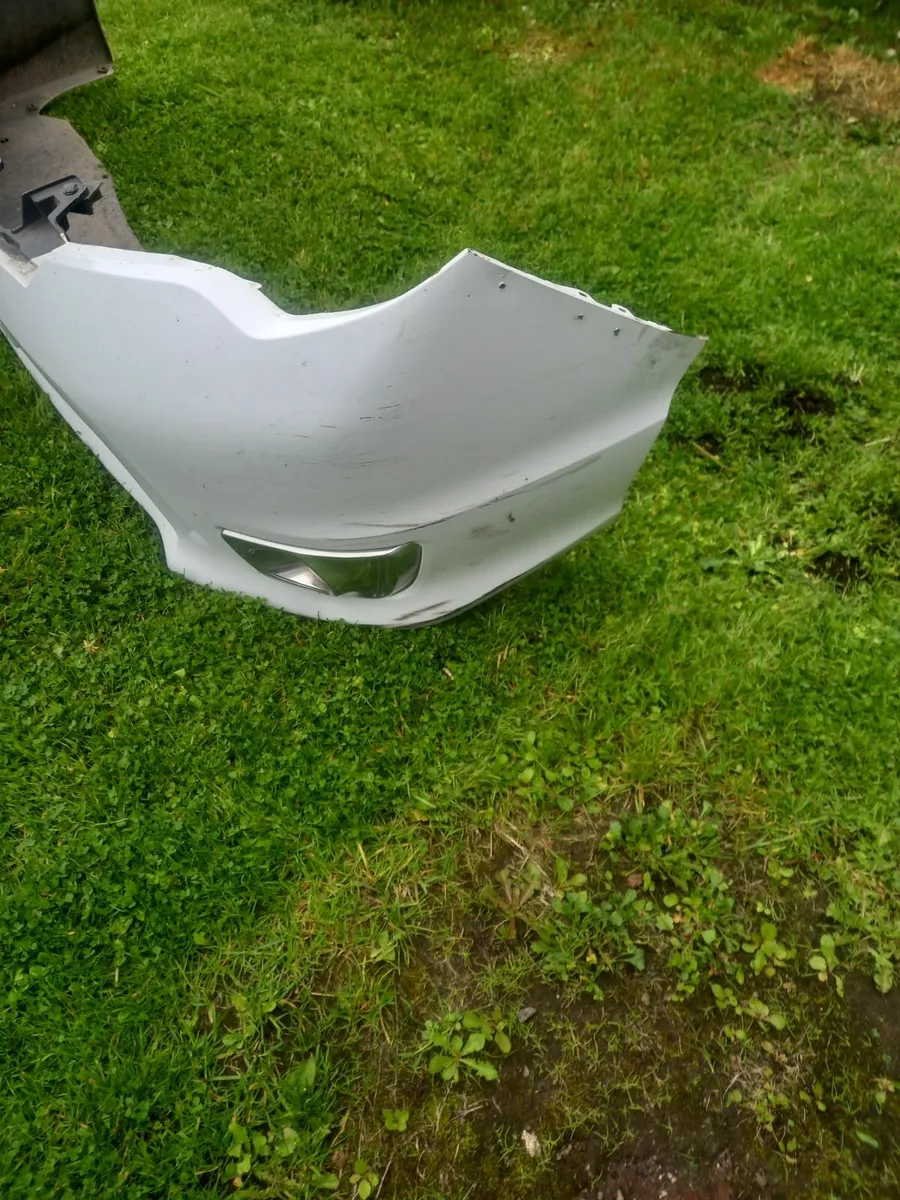 15y Nissan serena bumper - Image 3