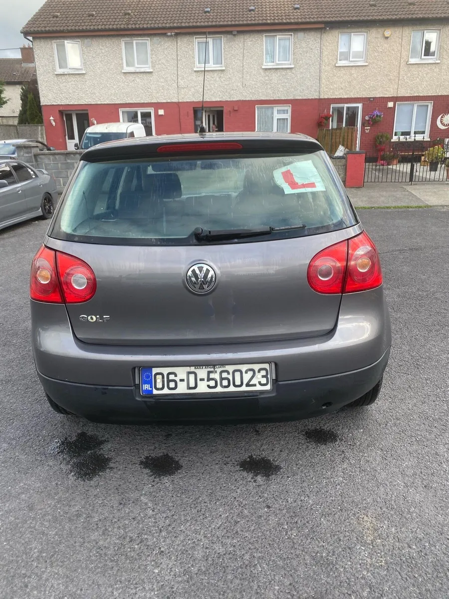 Volkswagen Golf 1.4 petrol manual - Image 1