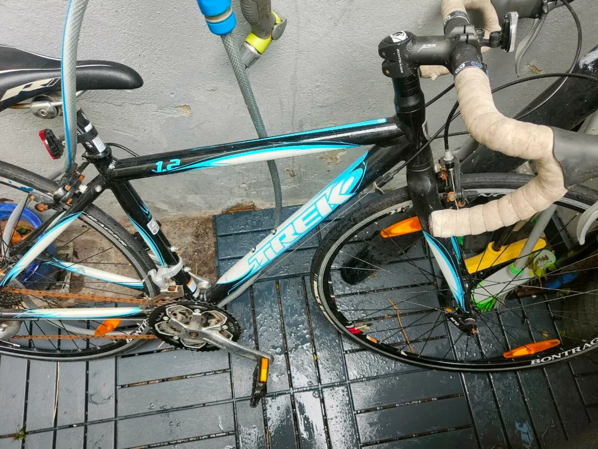 Bontrager Trek road bike - Image 1