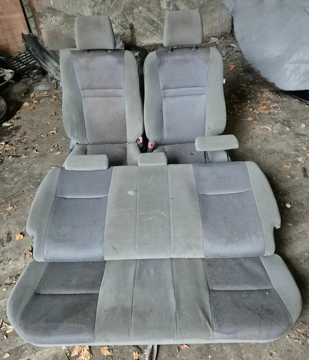 Toyota Hilux Invincible Parts 2013 - Image 4