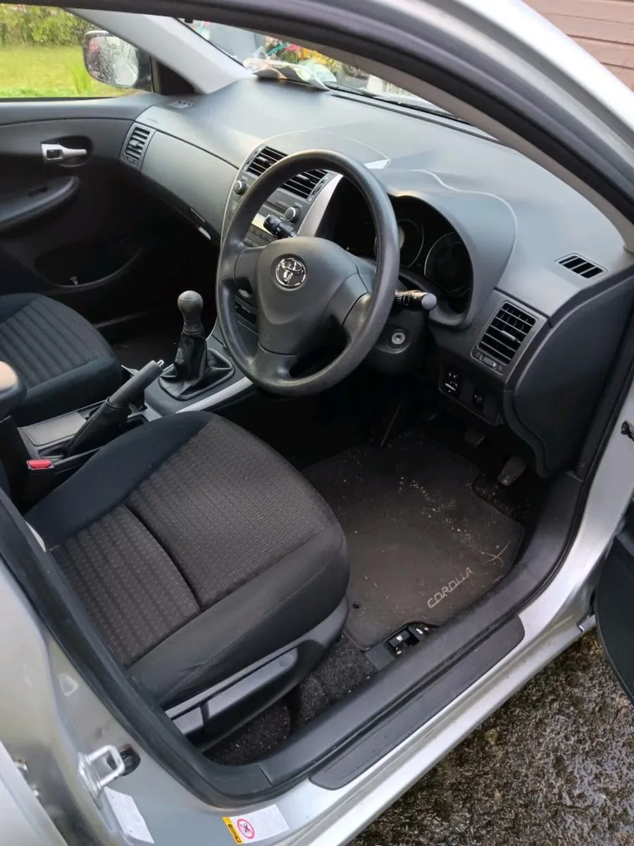 Toyota Corolla 2007 genuine 63100 km - Image 4