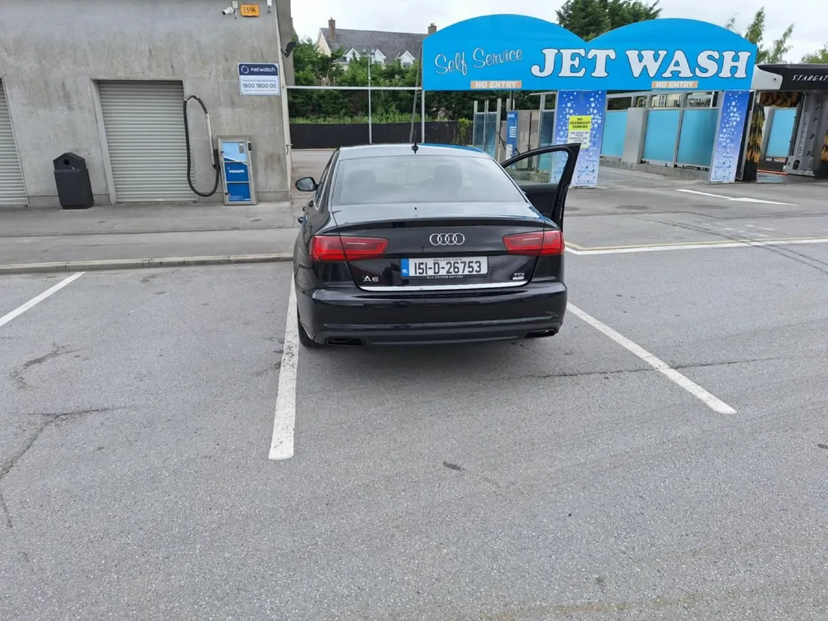 Audi A6 2015 - Image 2