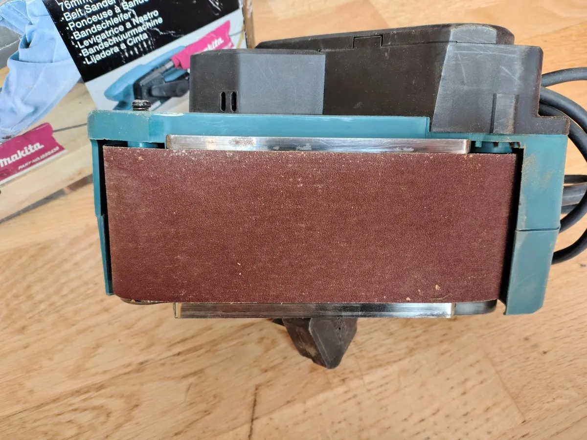 Makita belt sander - Image 2