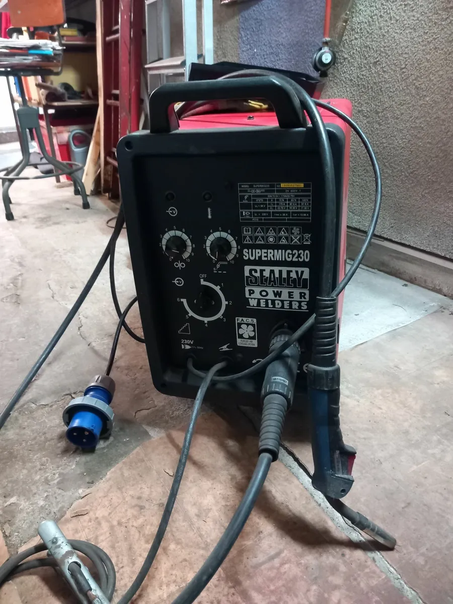Mig Welder - Image 1