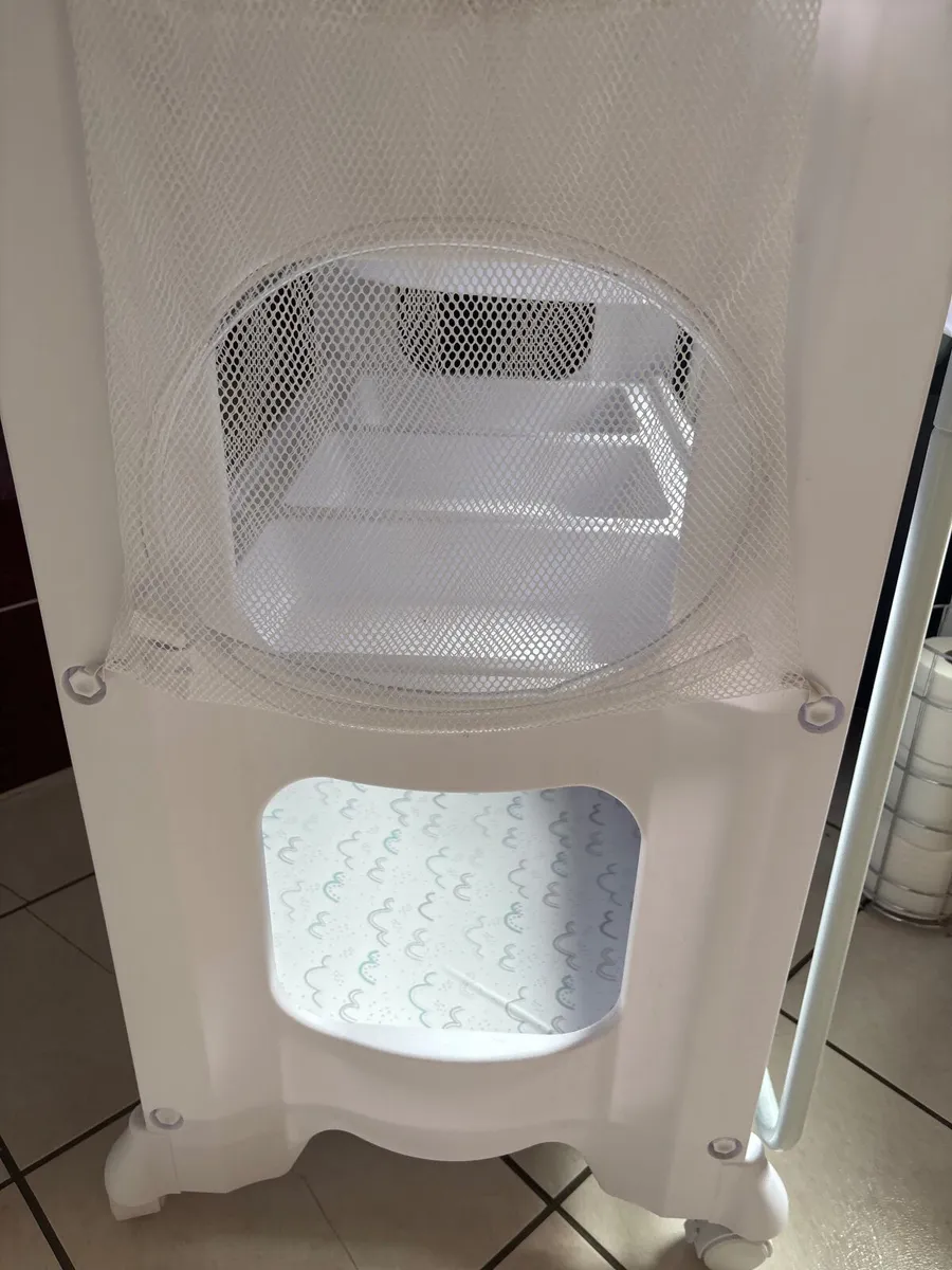 Babylo changing unit with baby bath - Image 3