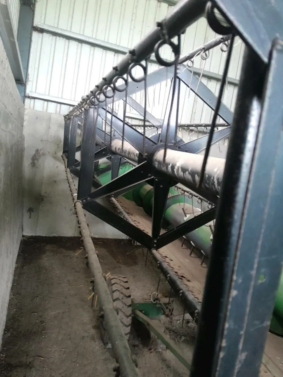 Combine harvestor - Image 3