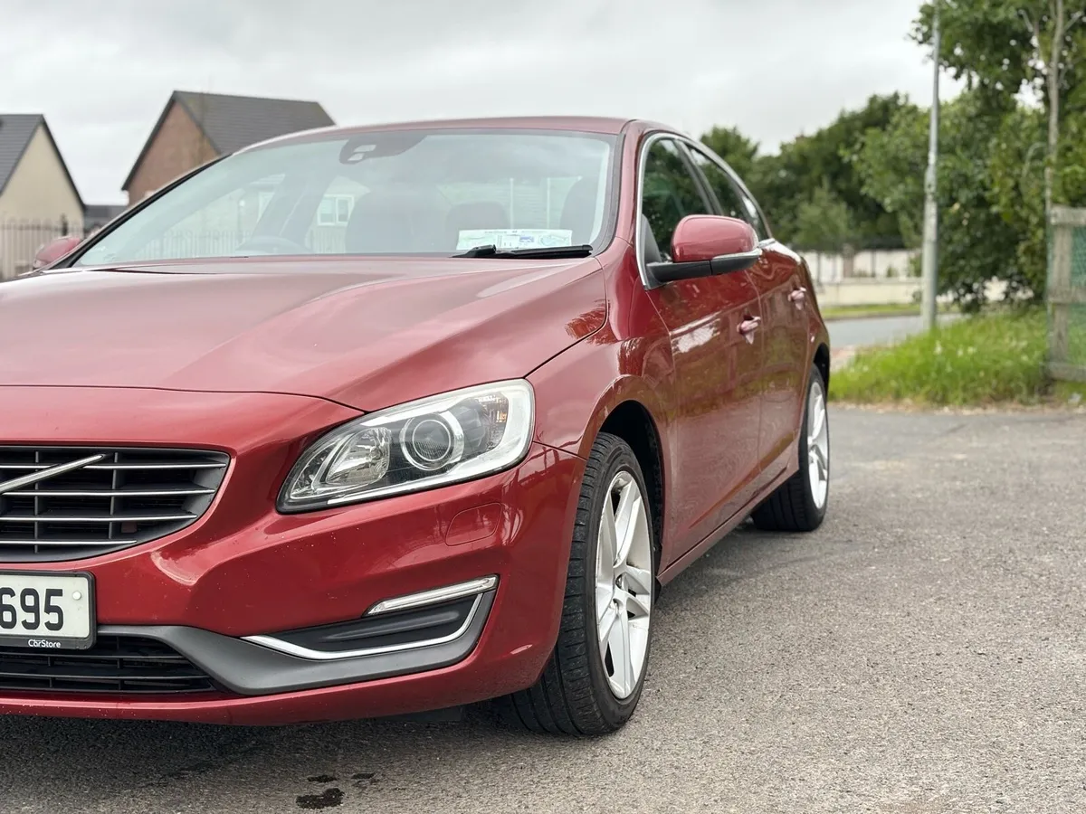 VOLVO S60 D4 MANUAL - Image 2