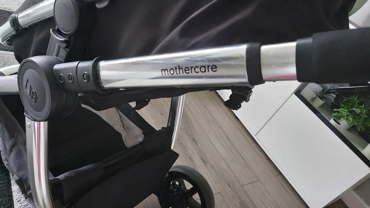 Pram - Image 2