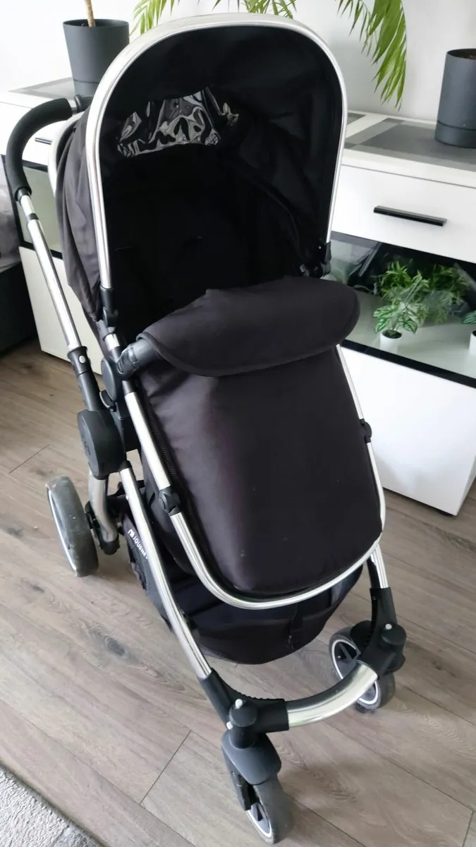Pram - Image 3
