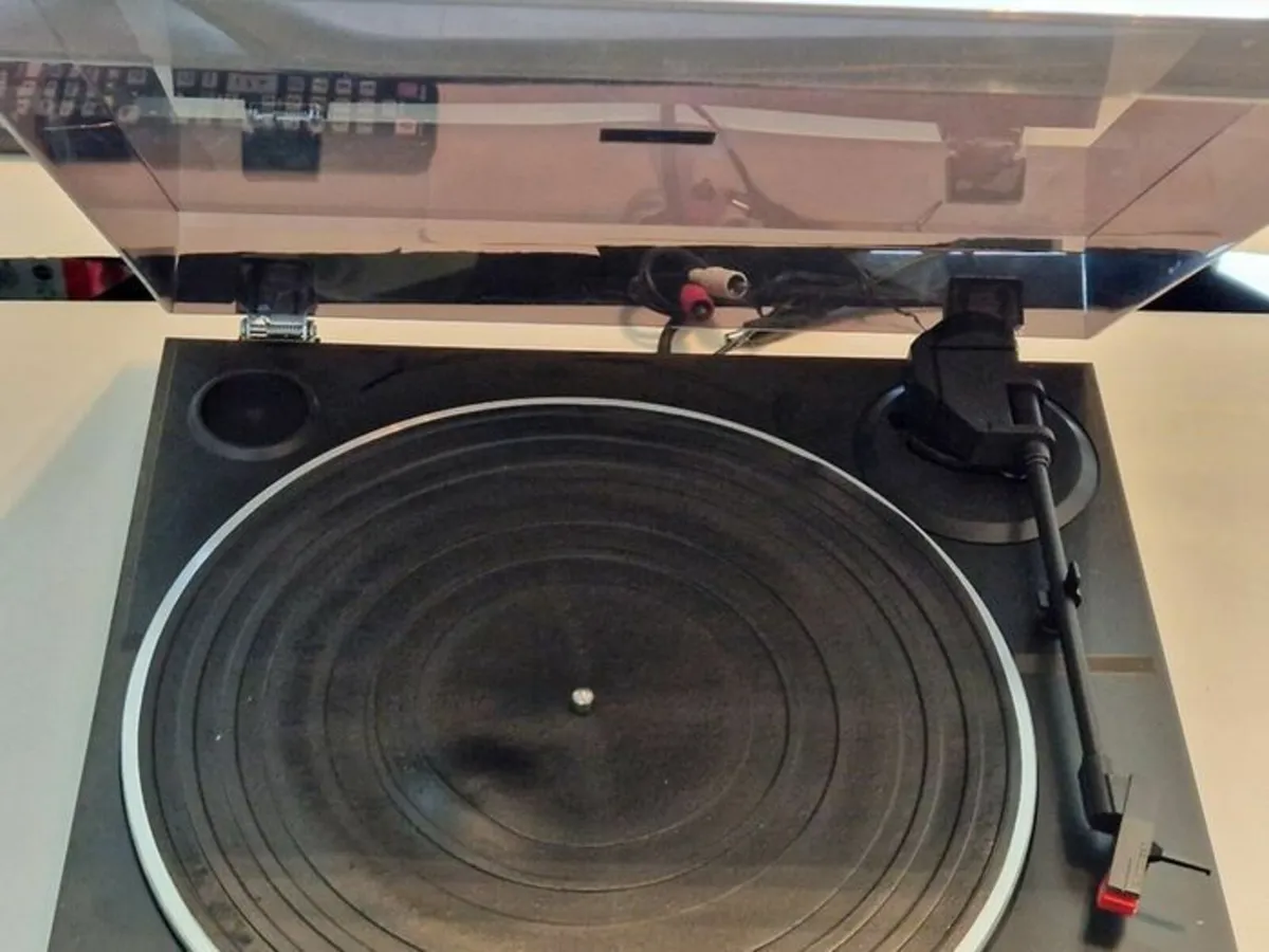 Pioneer Turntable Record Player PL- ReZ94 - Image 1