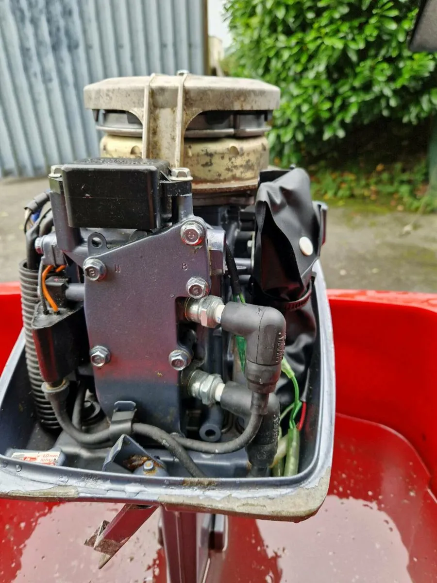 Yahama 8HP 2 stroke outboard - Image 3