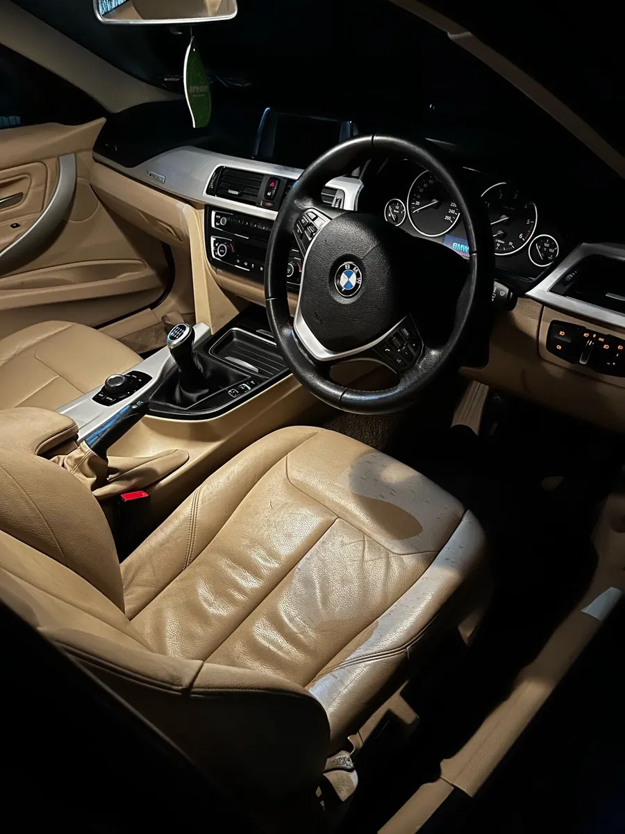 BMW F30 - Image 2