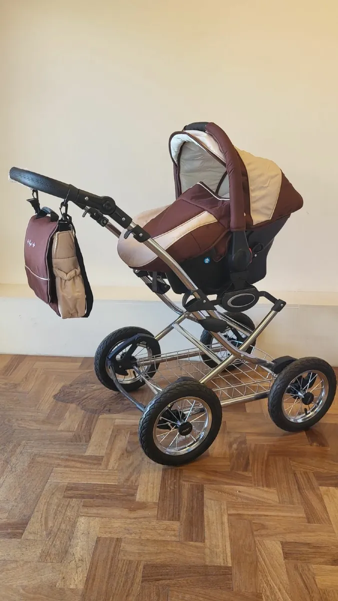 New Retro Pram Set - Image 3