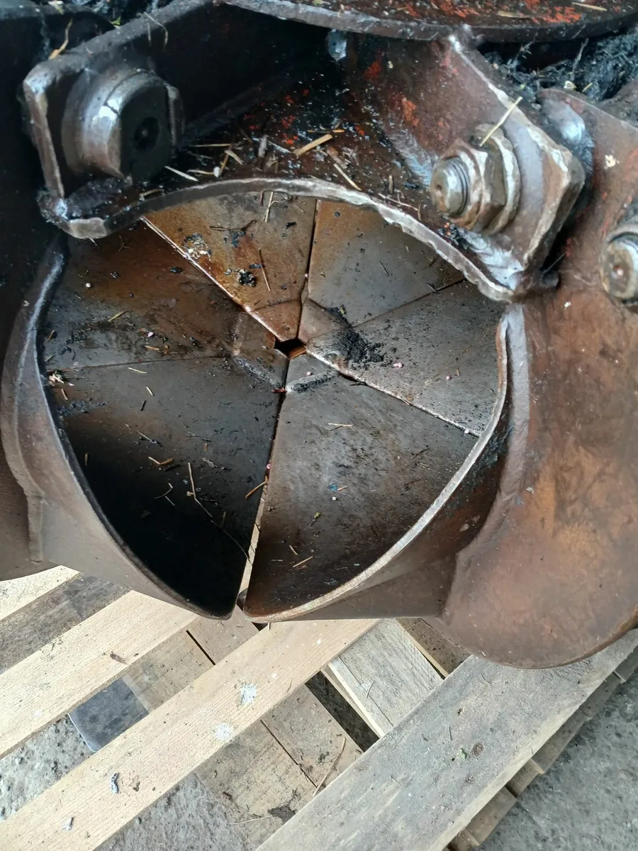 Crane scrap grab - Image 4