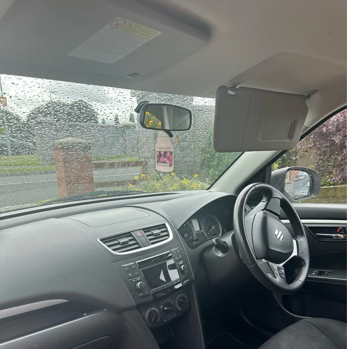 Suzuki Swift - Image 4