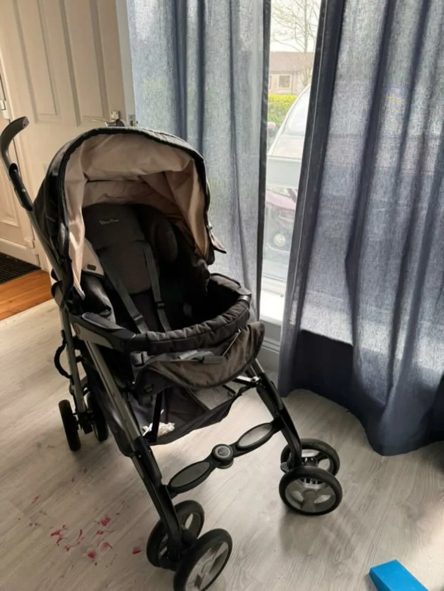 STROLLER comes with car seat & bag (SILVER CROSS) - Image 1