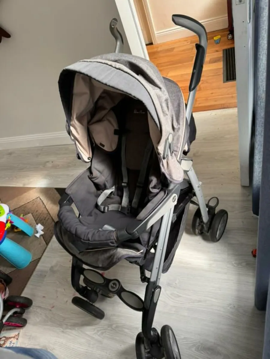 STROLLER comes with car seat & bag (SILVER CROSS) - Image 2