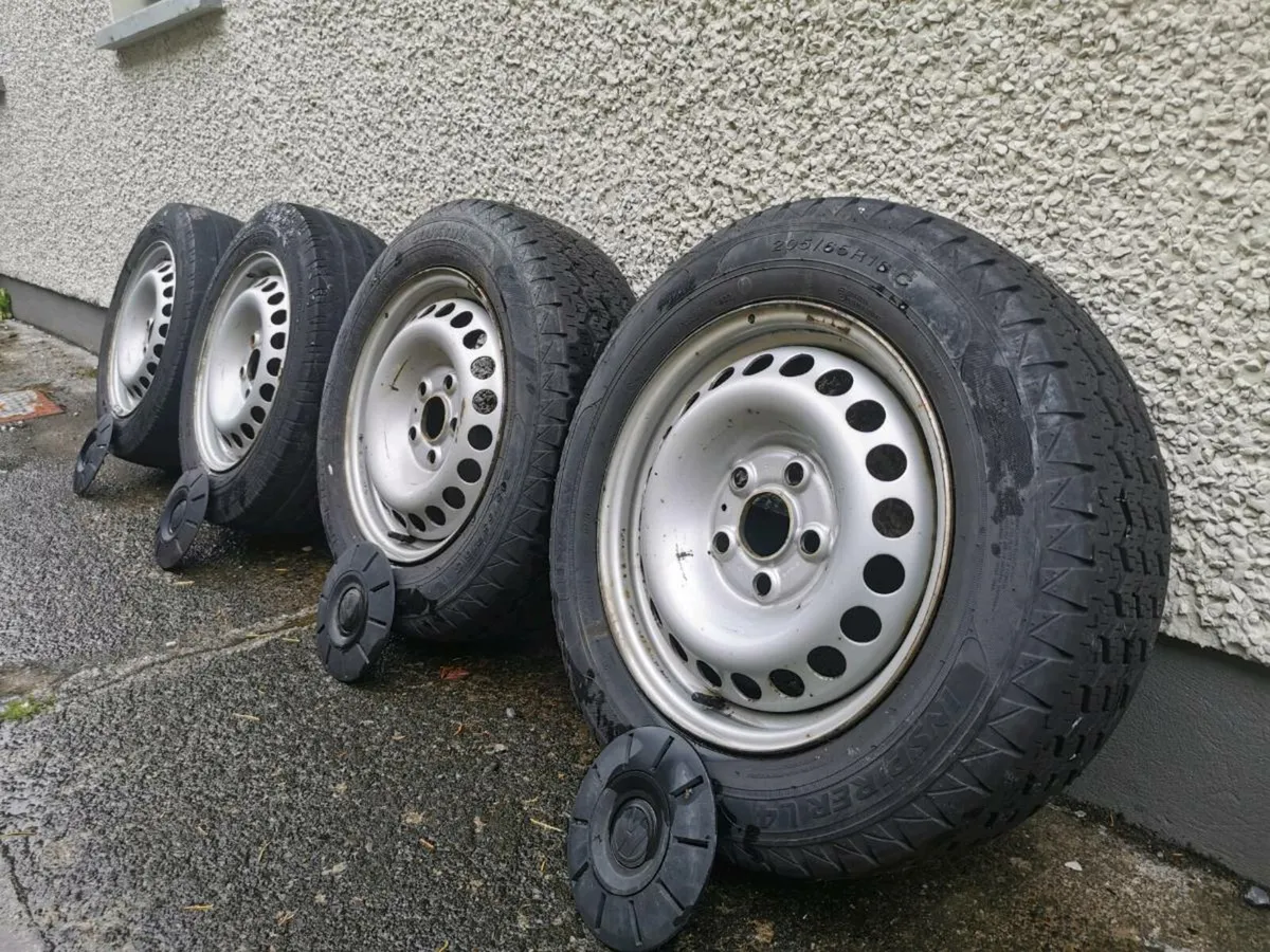 Transporter 16" steel wheels with tyres - Image 1