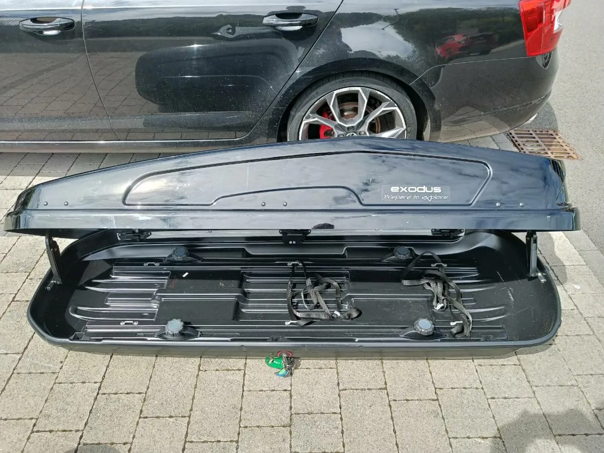 Roof Box - Black - 360L - Image 4