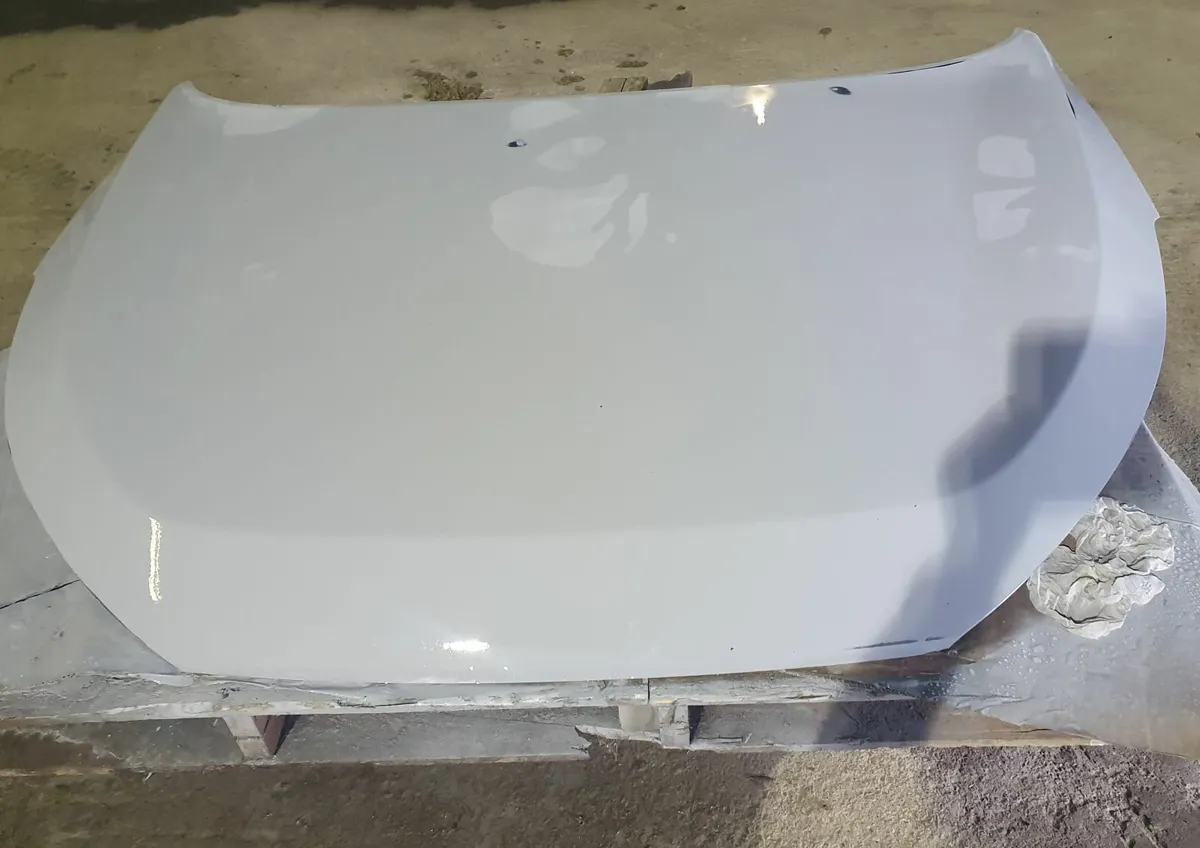 hyundai tucson bonnet
