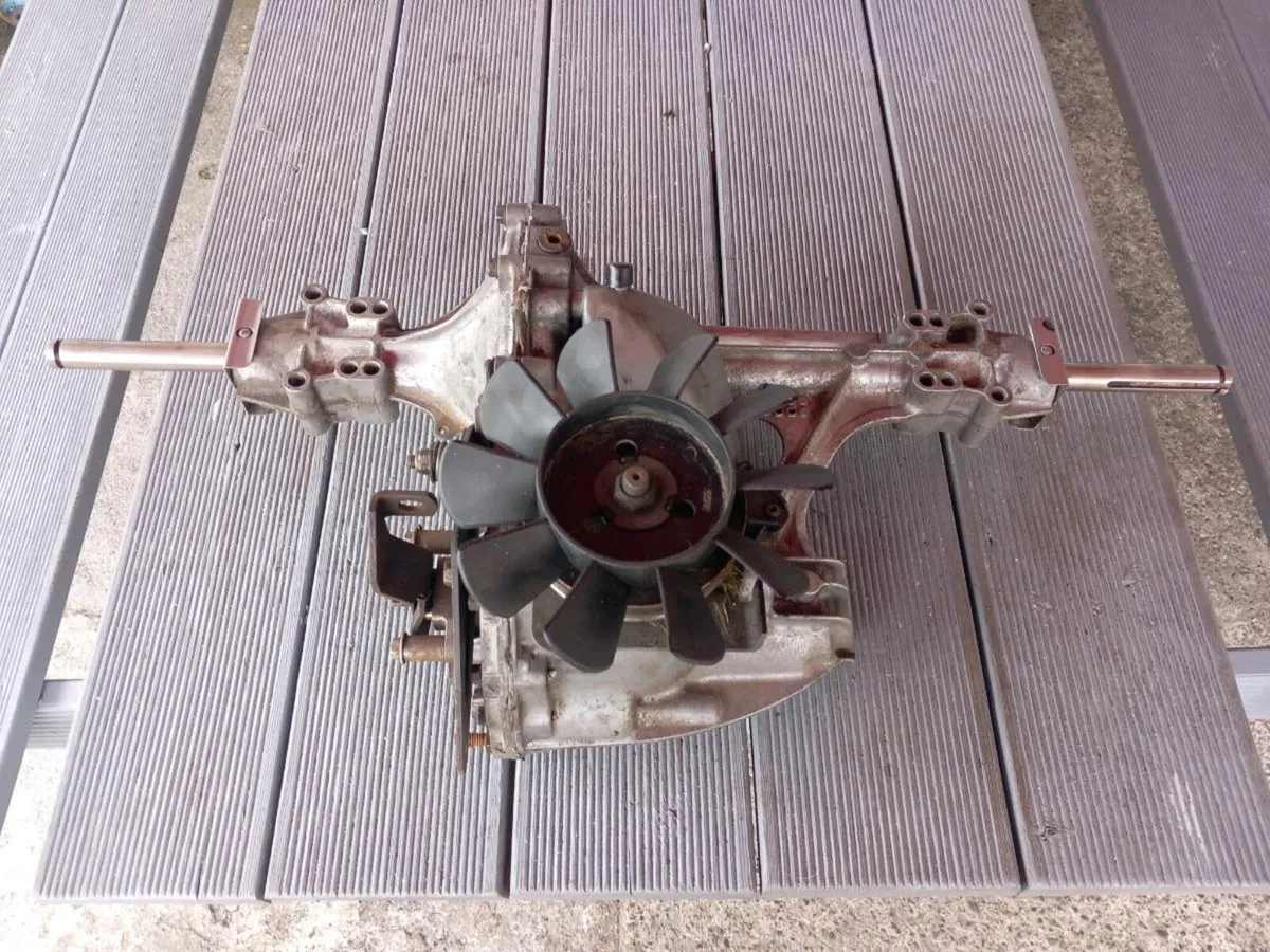 Hydro-gear hydrostatic transmission for sale - Image 1
