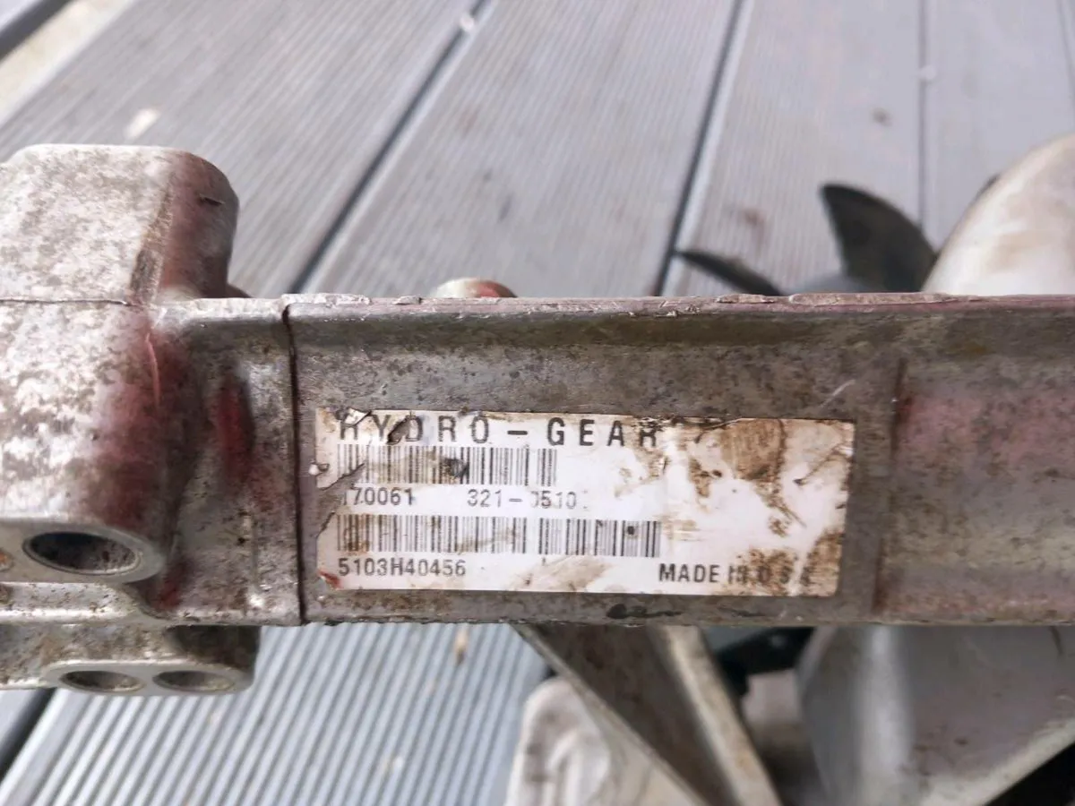 Hydro-gear hydrostatic transmission for sale - Image 3