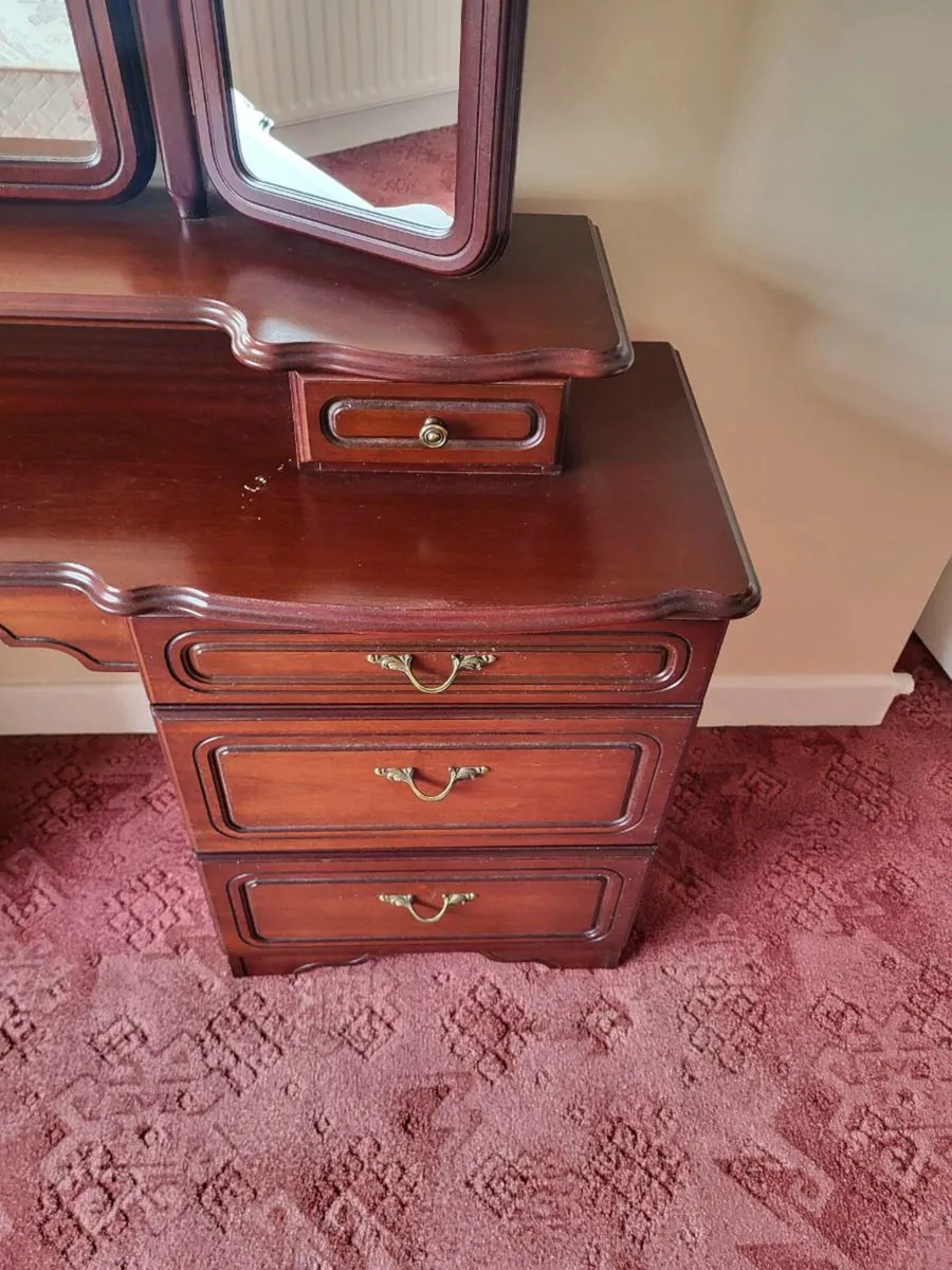 Dressing Table - Image 3