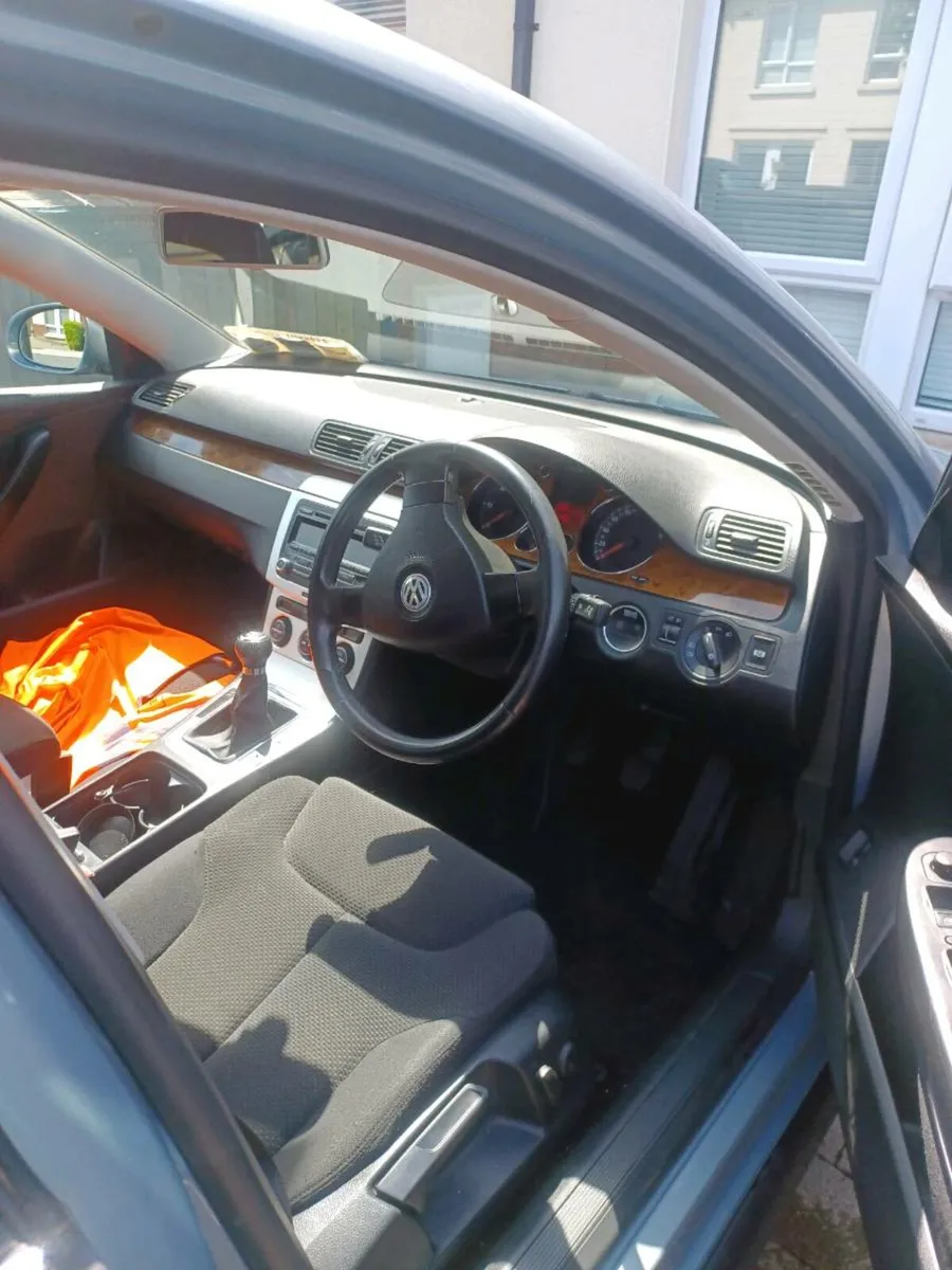 Volkswagen Passat 1.9 TDI YEAR 2009 NCT 06-06 2026 - Image 2