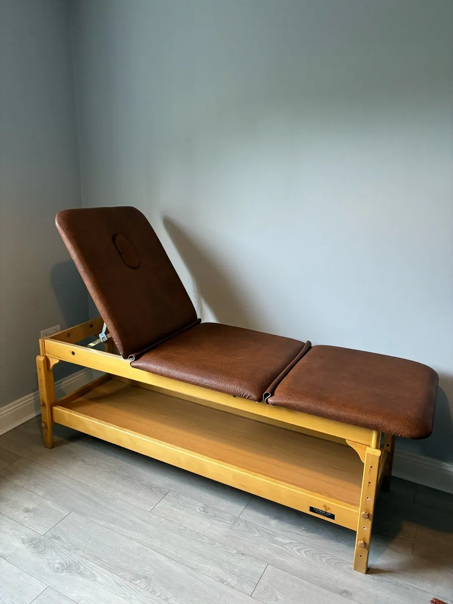 Massage beauty bed - Image 1