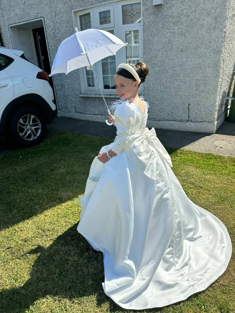 Communion dress - Image 4