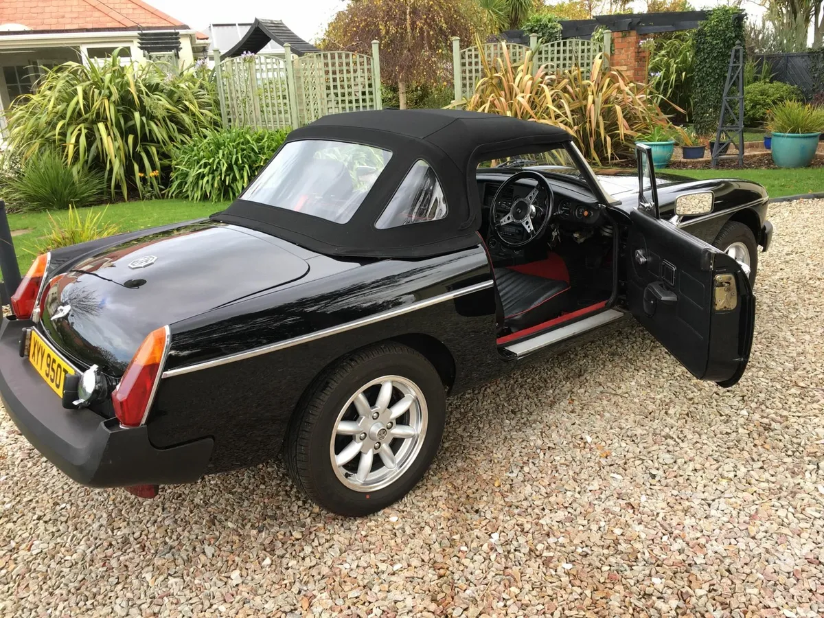 MG MGB 1978 - Image 2